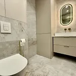 Easy Rent- Reduta 181 Citycenter 24h Check-in Apartment