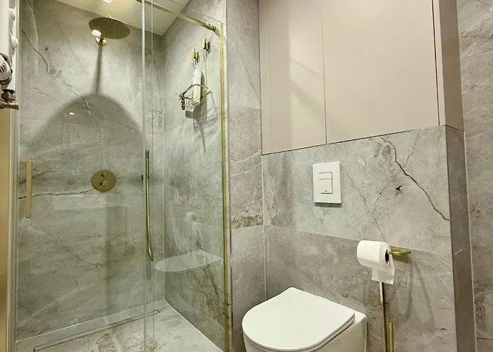 Easy Rent- Reduta 181 Citycenter 24h Check-in Apartment